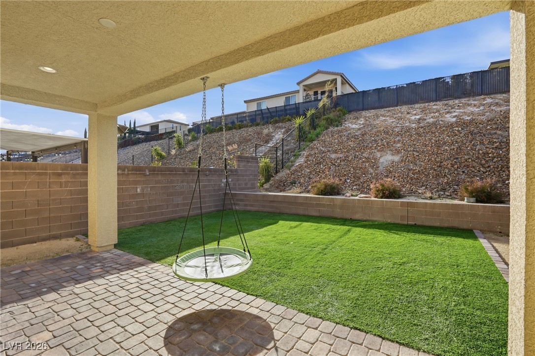 4631 Eagle Nest Peak Street