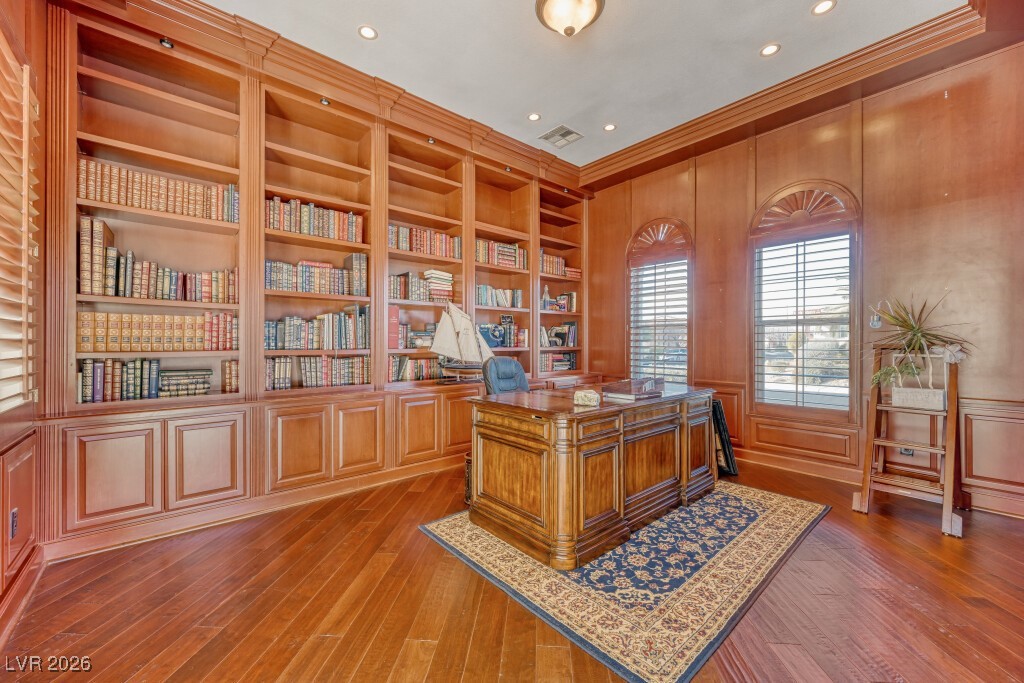 6426 Orto Botanico Court