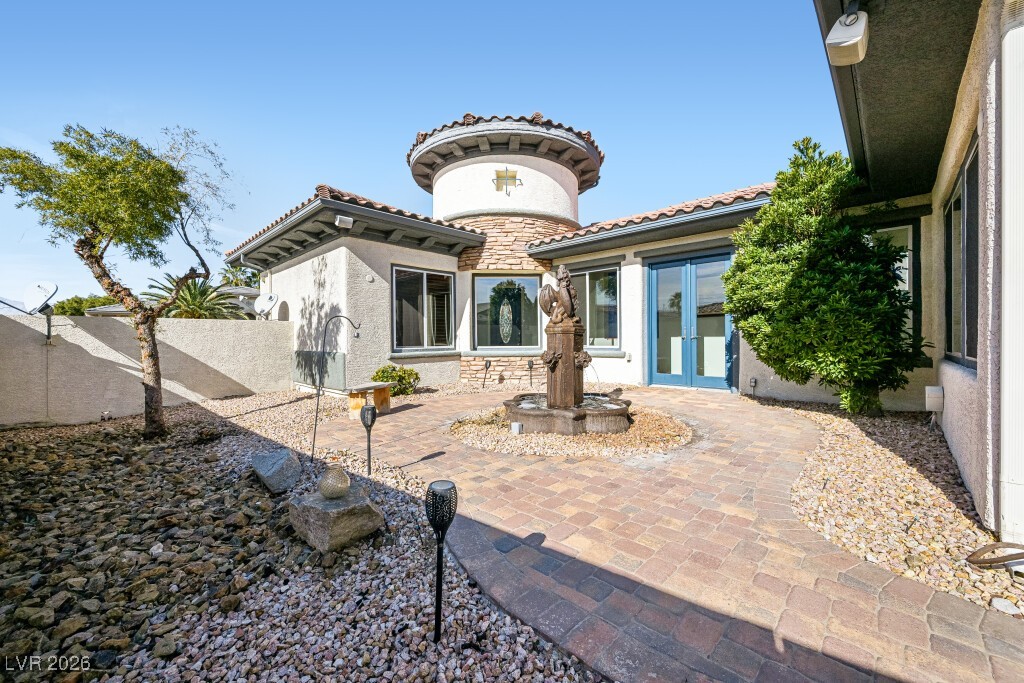 6426 Orto Botanico Court