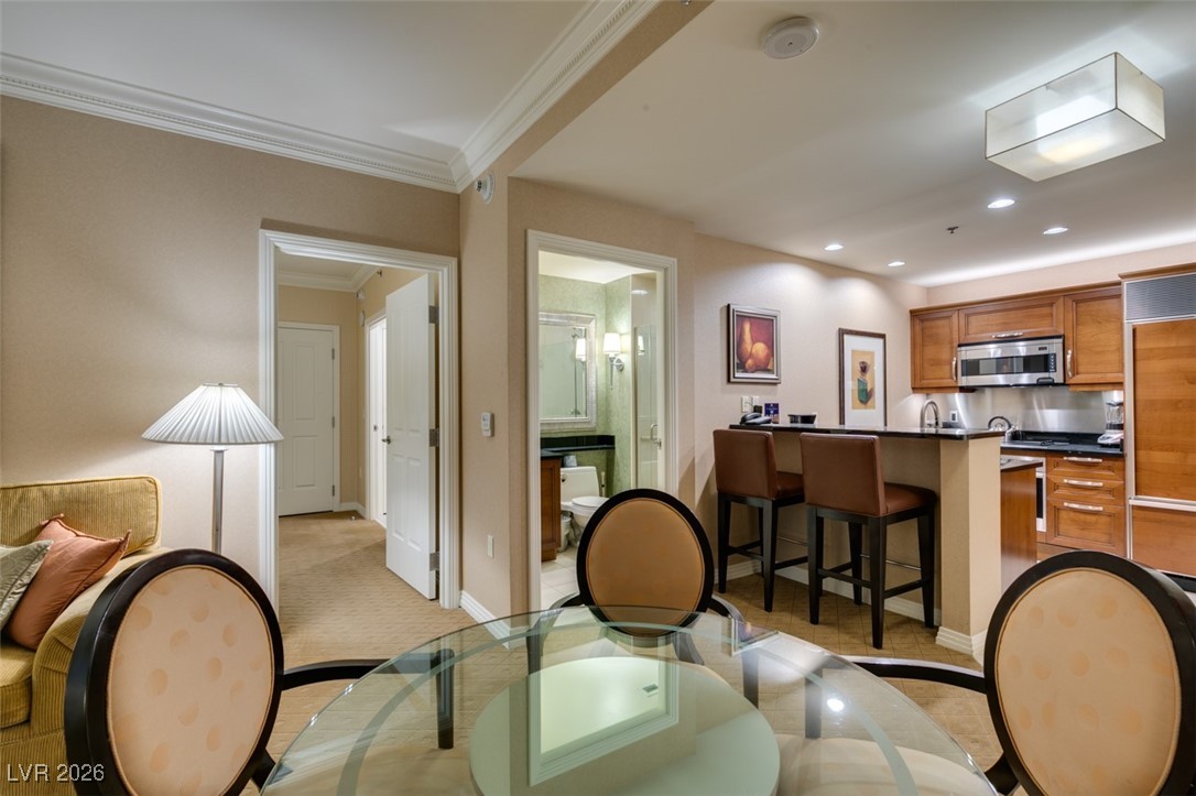 145 East HARMON Avenue 2521