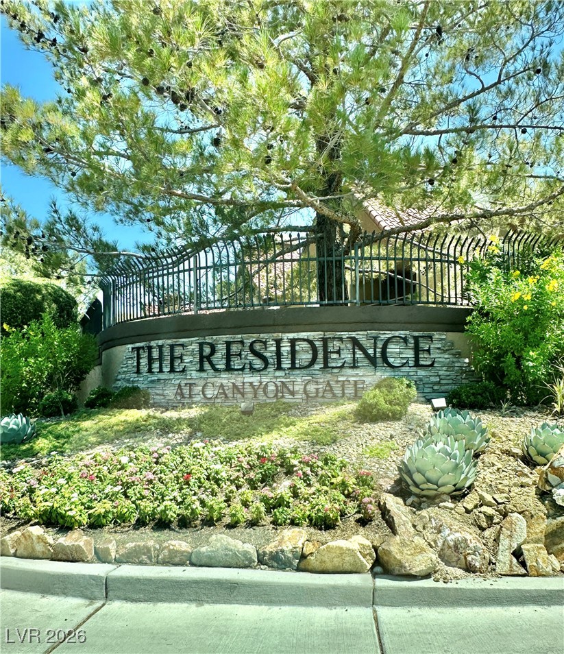 2200 South FORT APACHE Road 2185