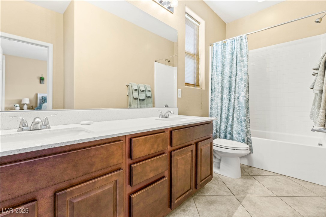 5776 Silver Cascade Avenue