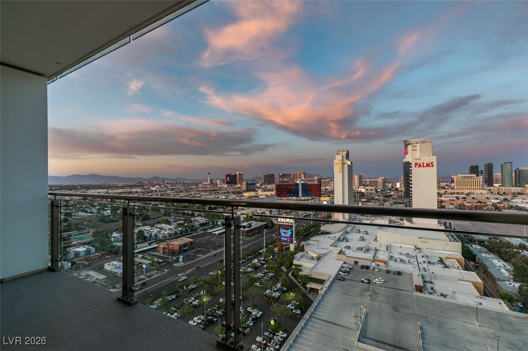 4381 FLAMINGO Road 2612