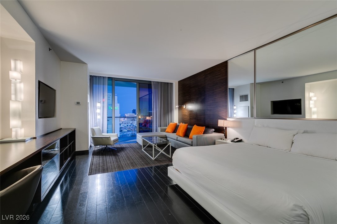 4381 FLAMINGO Road 2612