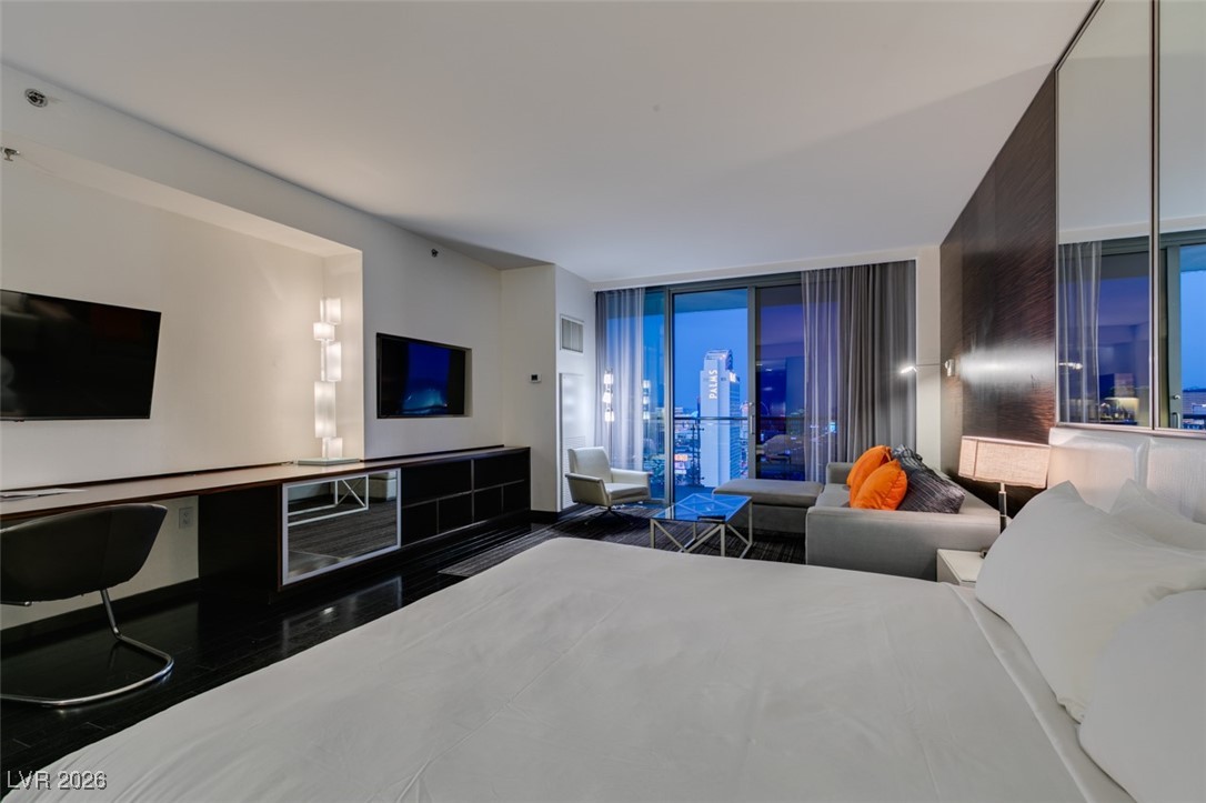 4381 FLAMINGO Road 2612