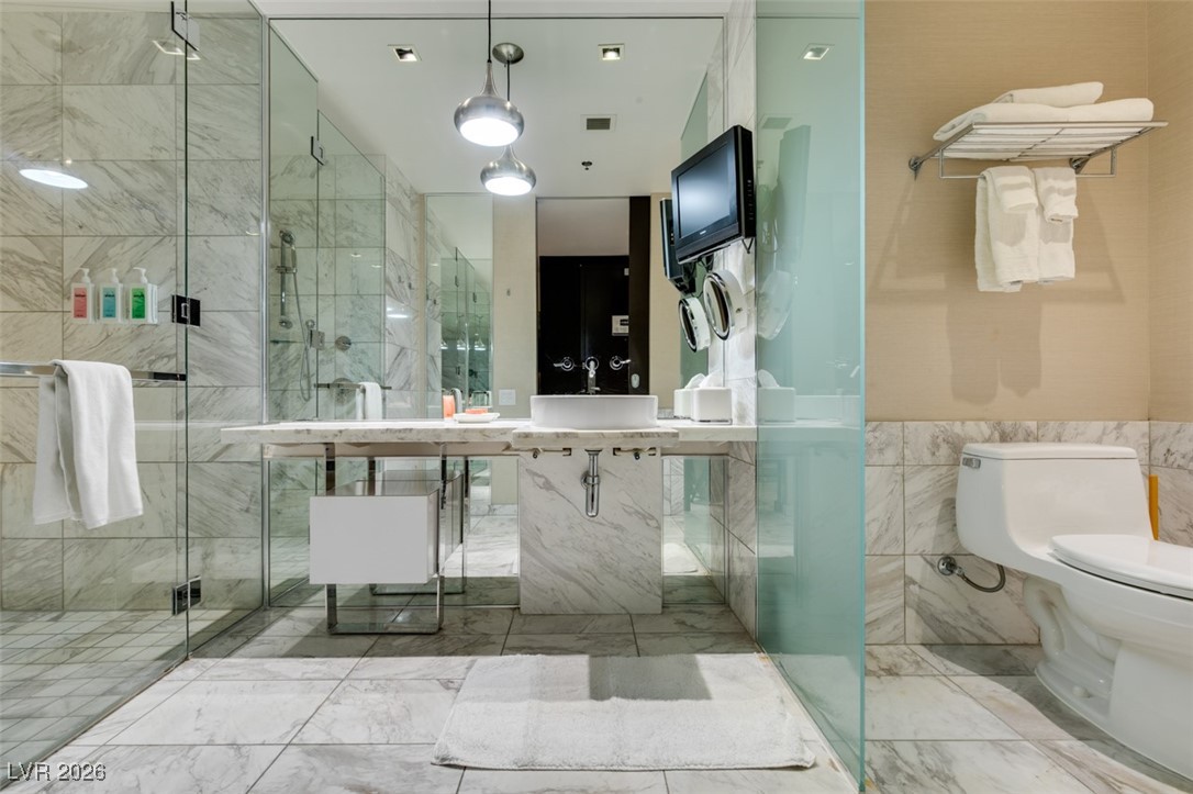 4381 FLAMINGO Road 2612