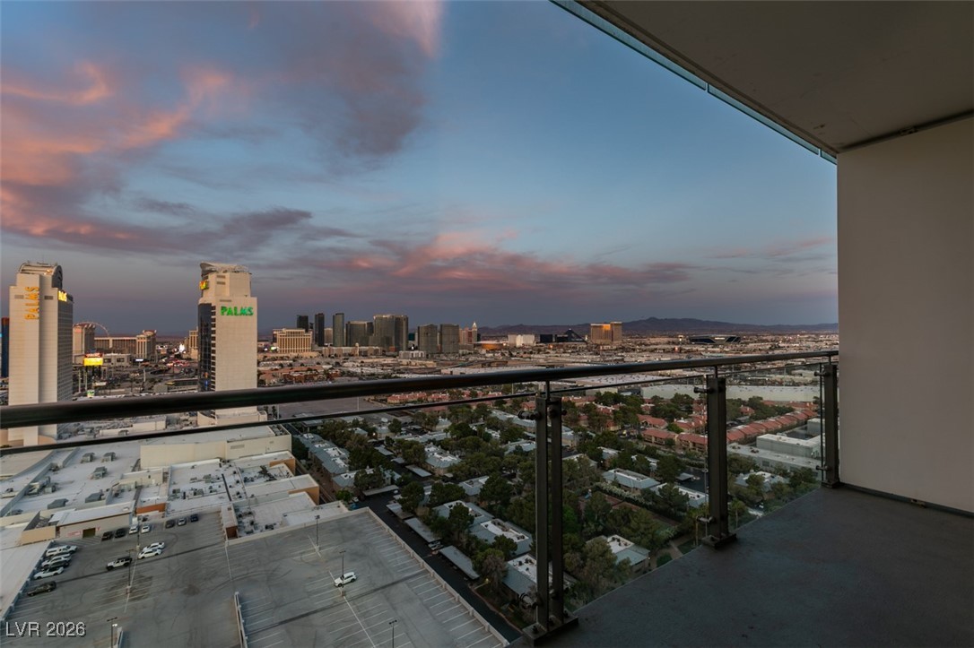 4381 FLAMINGO Road 2612