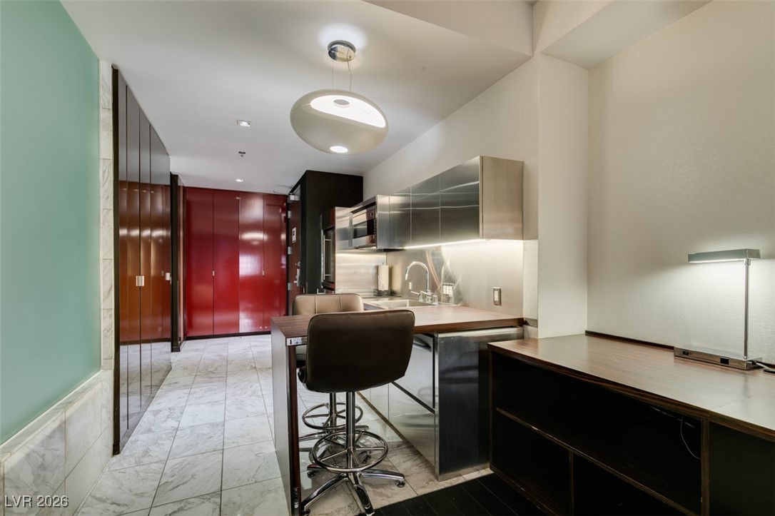 4381 FLAMINGO Road 2612