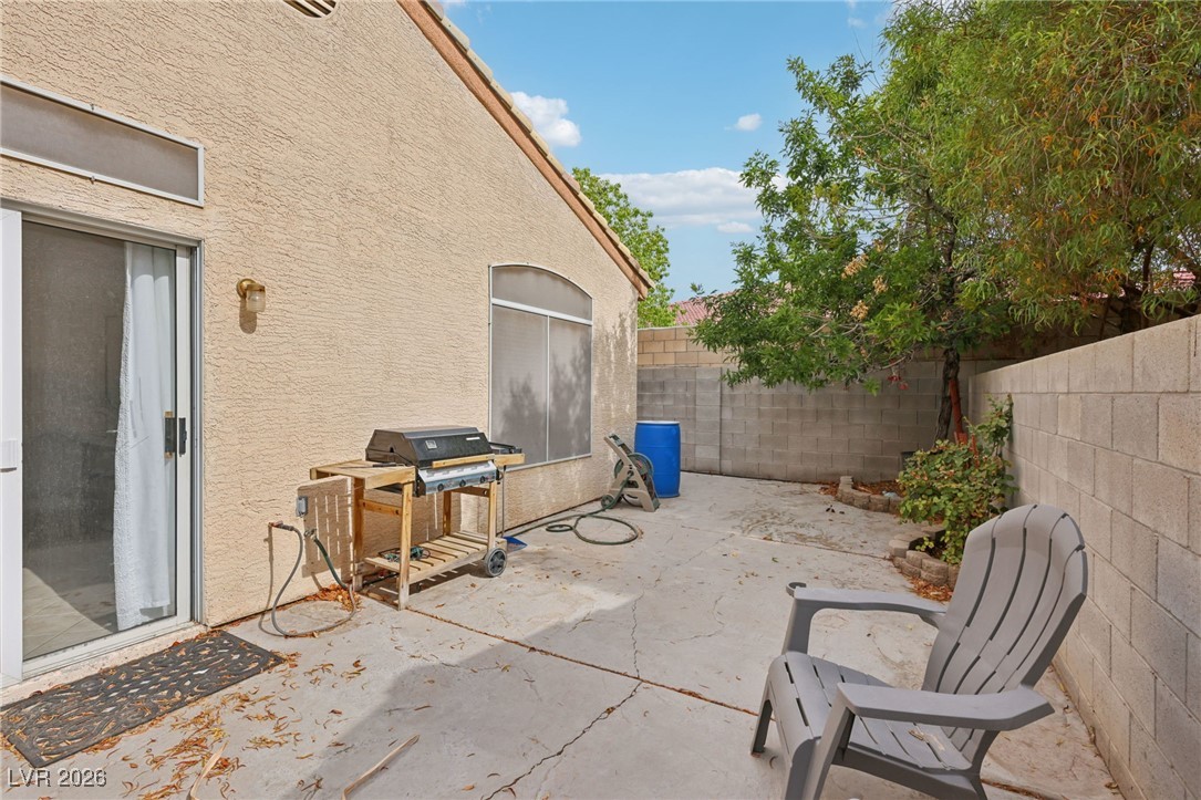 7616 Yondering Avenue