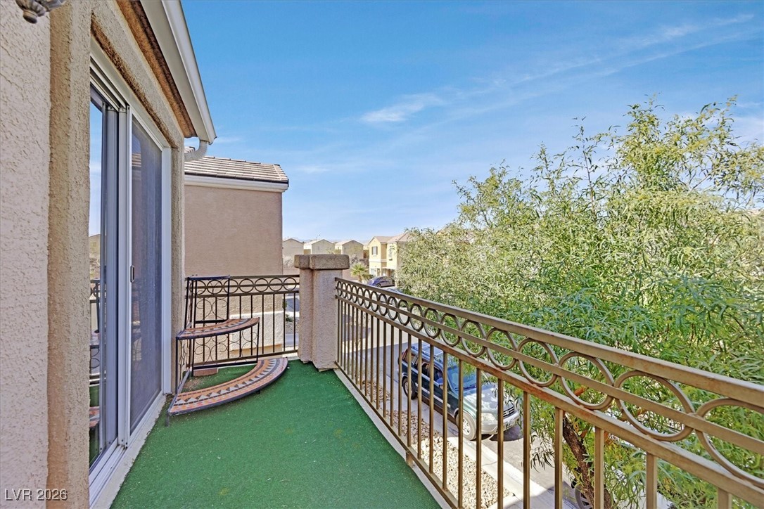 6051 Alameda Padre Avenue