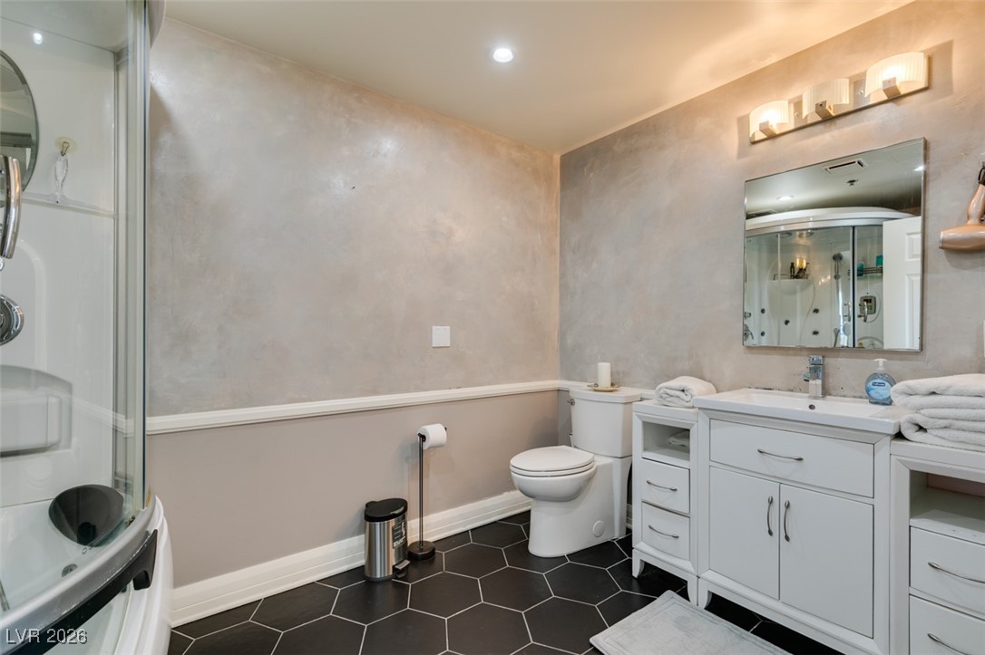 150 Las Vegas Boulevard 807