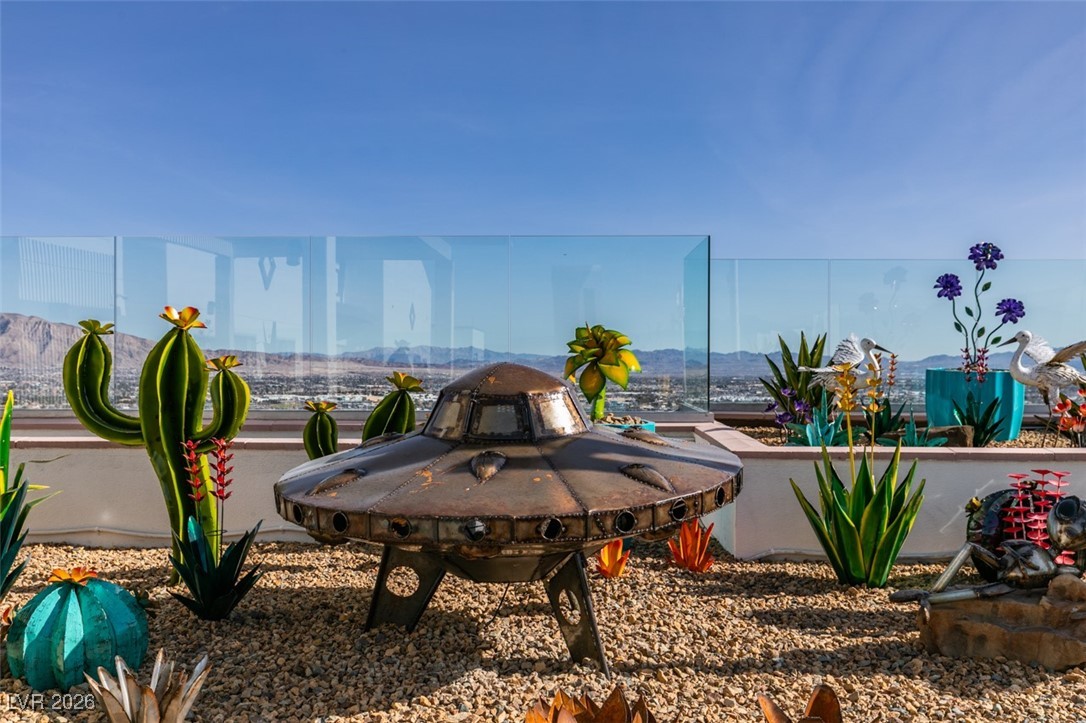 150 Las Vegas Boulevard 807