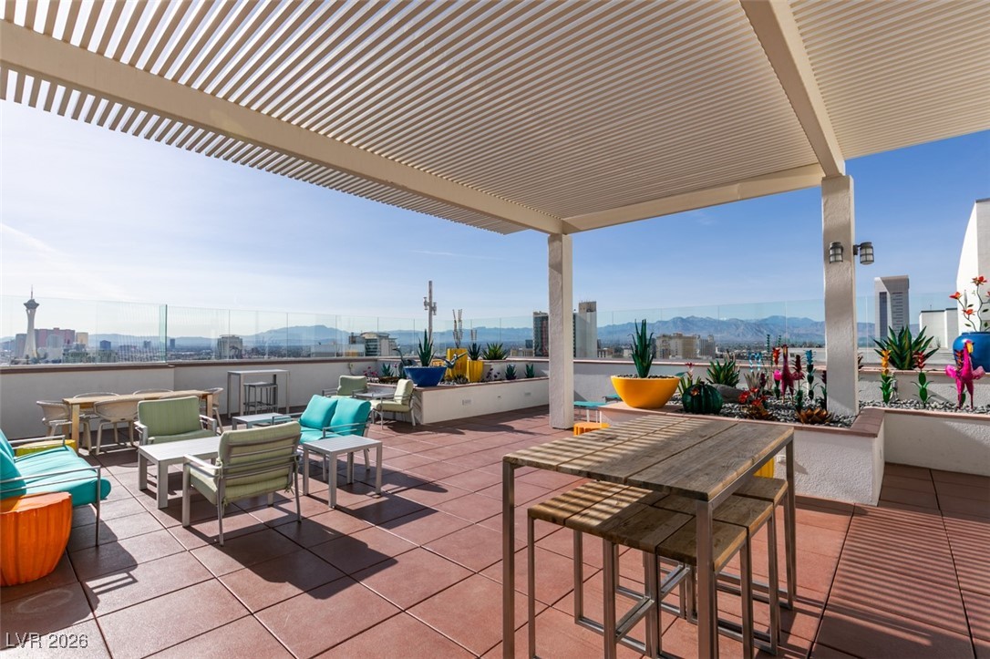 150 Las Vegas Boulevard 807