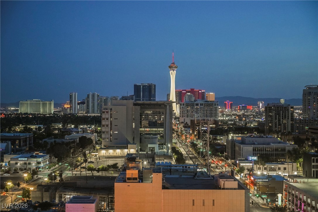 150 Las Vegas Boulevard 807