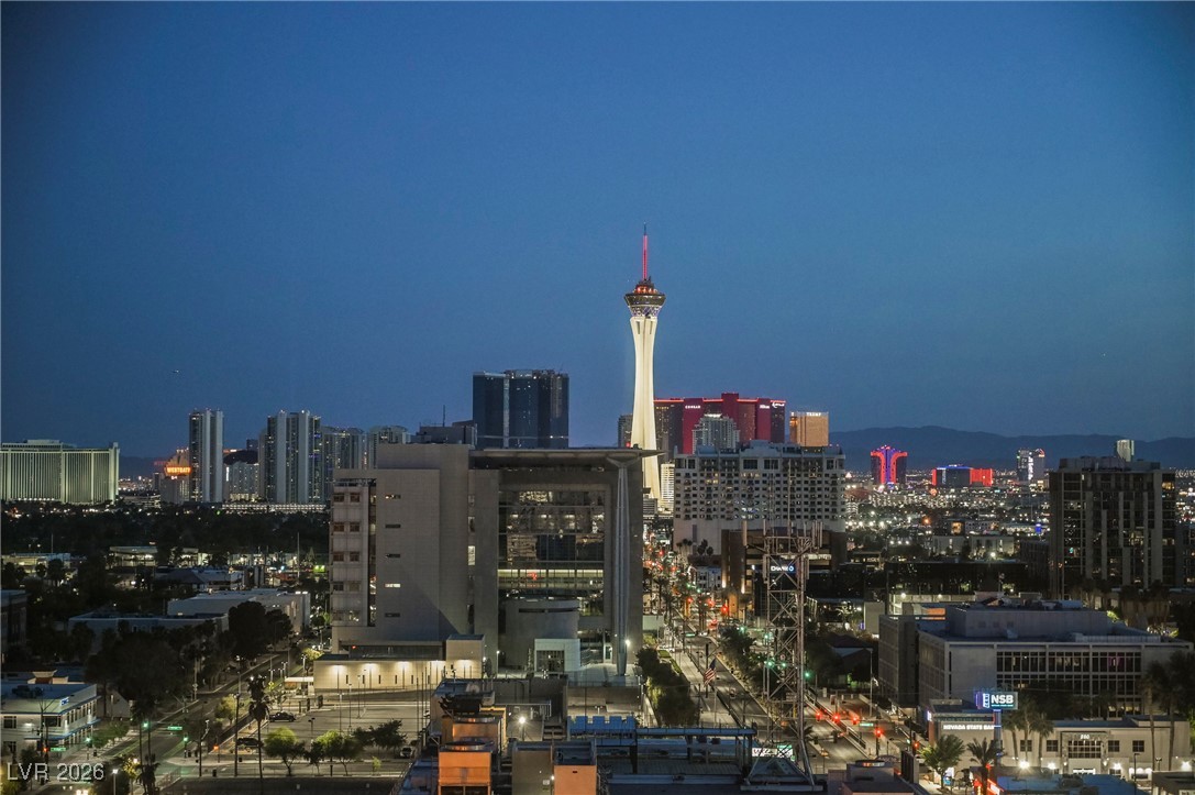 150 Las Vegas Boulevard 807