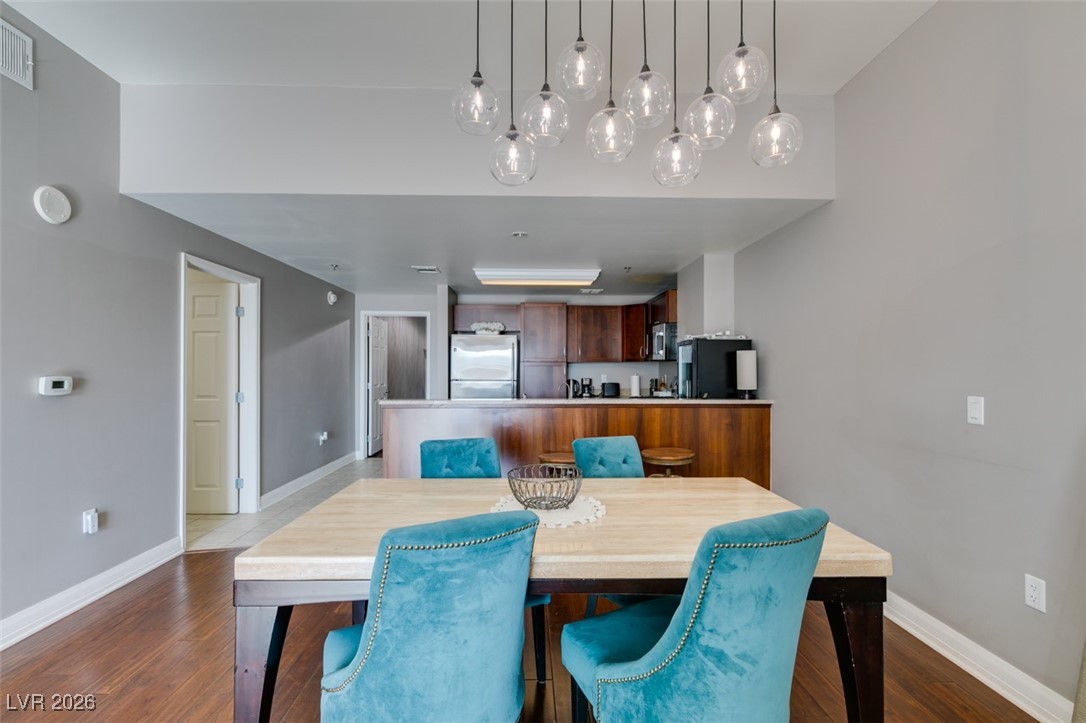 150 Las Vegas Boulevard 807