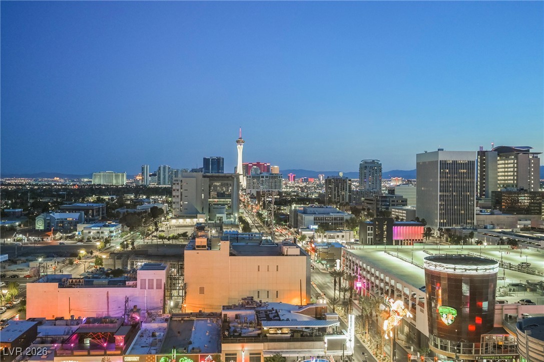 150 Las Vegas Boulevard 807