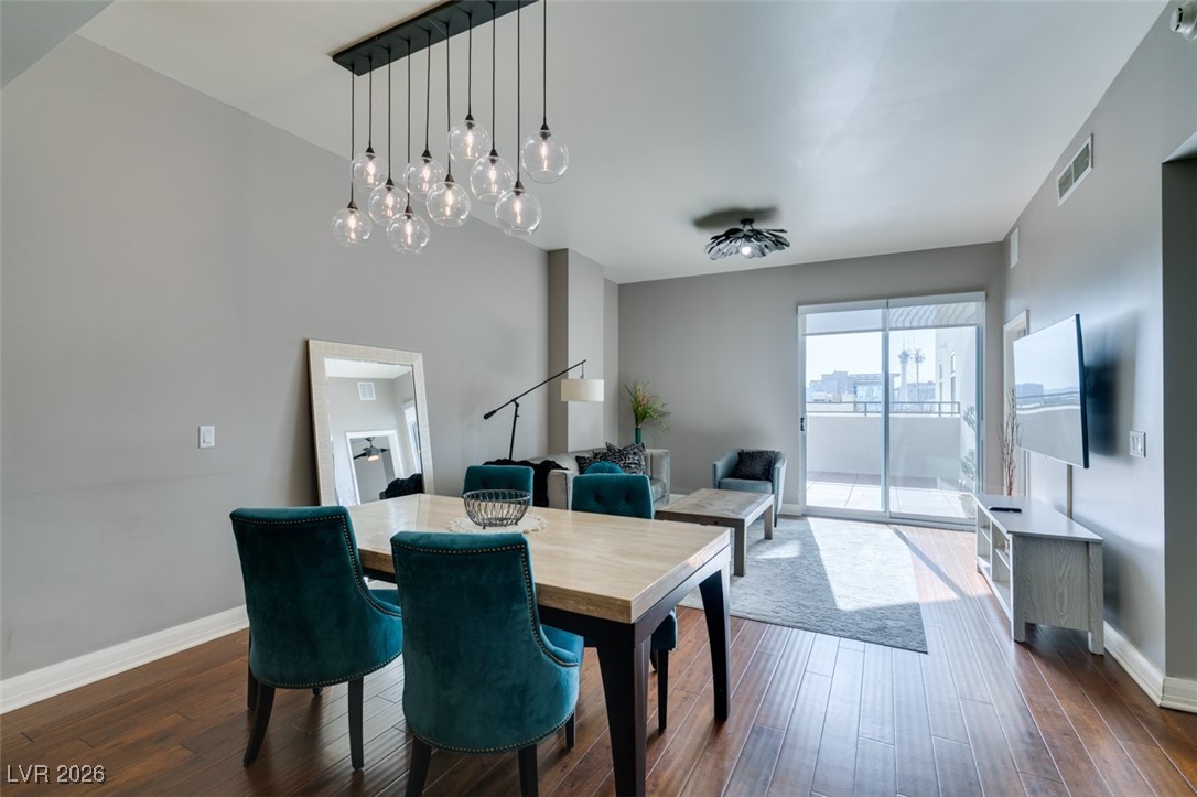 150 Las Vegas Boulevard 807