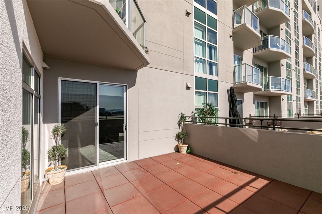 150 Las Vegas Boulevard 807