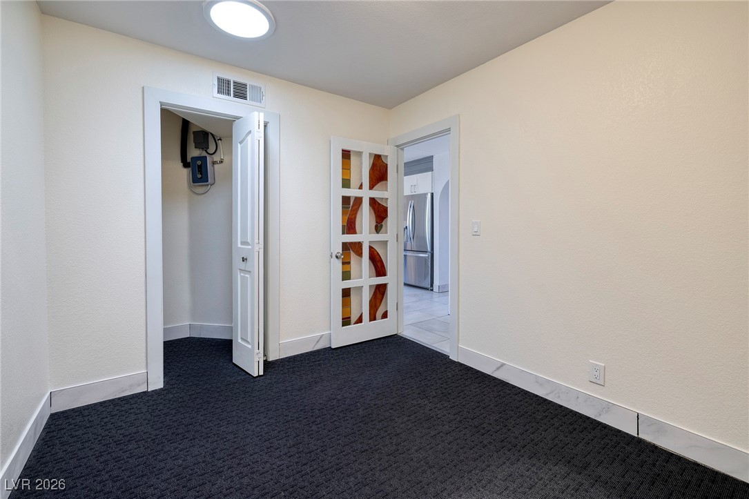 3385 West Agate Avenue