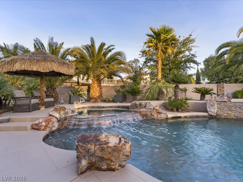 5912 Vizzi Court