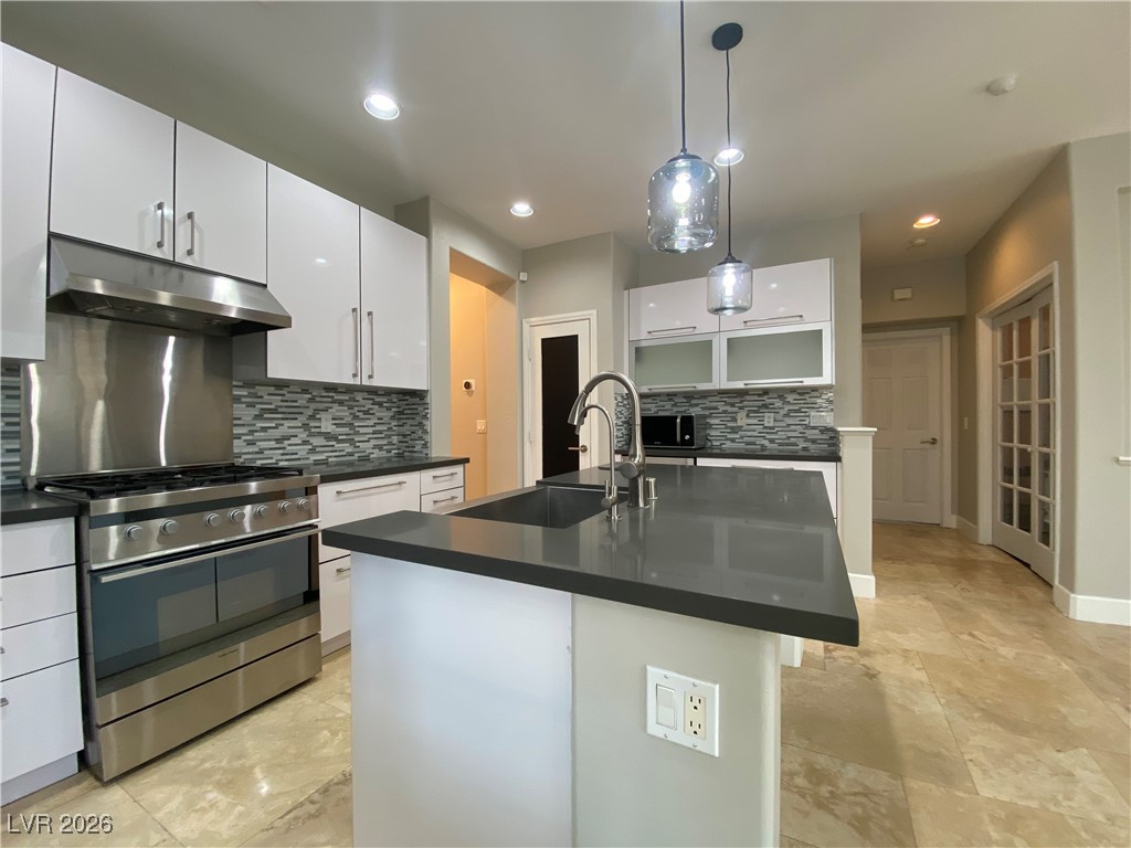 7956 Skyline View Court