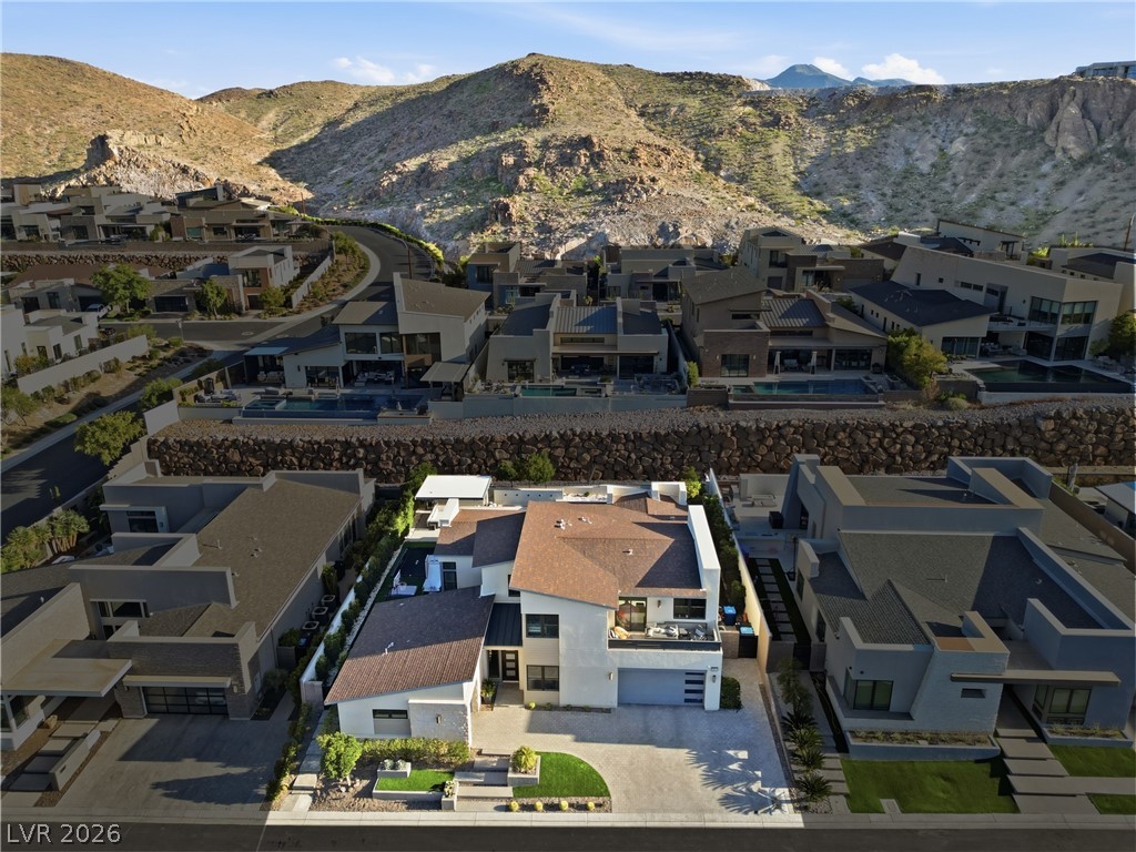 2211 Overlook Canyon Lane