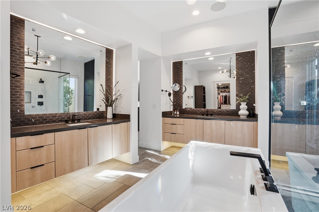 2211 Overlook Canyon Lane