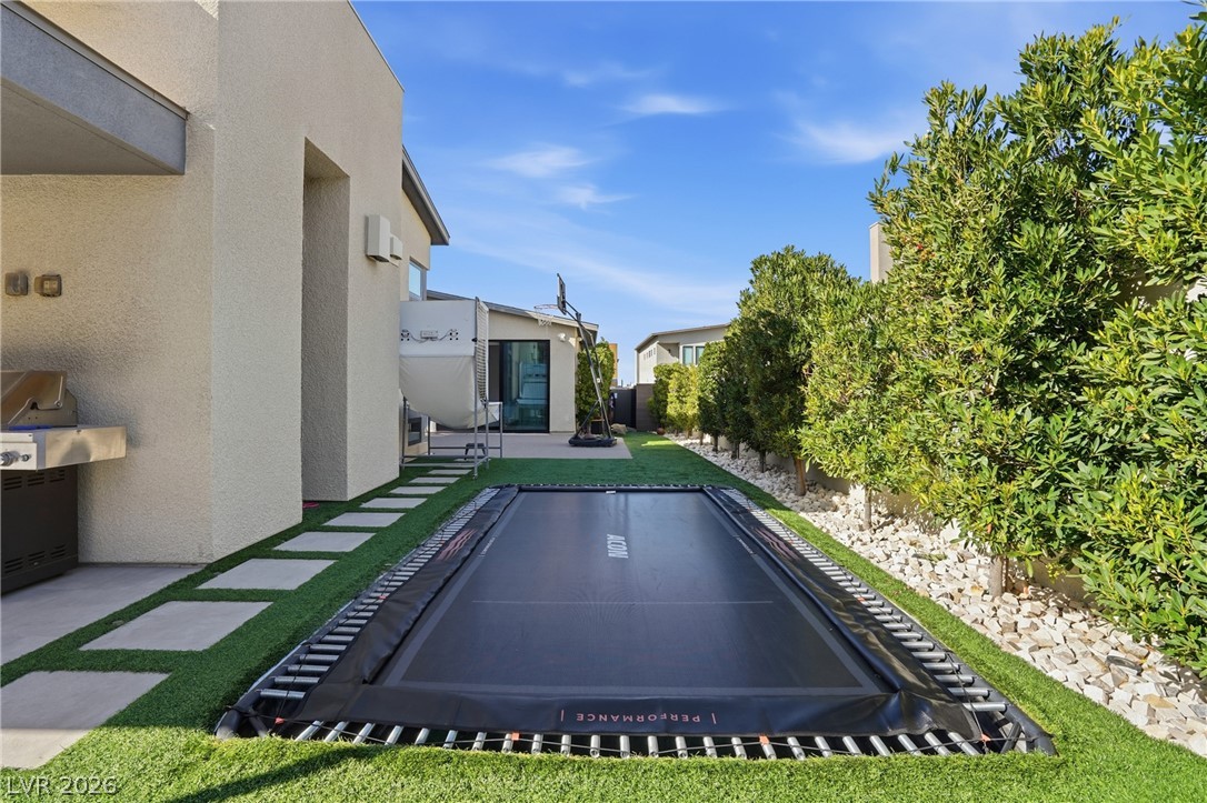 2211 Overlook Canyon Lane