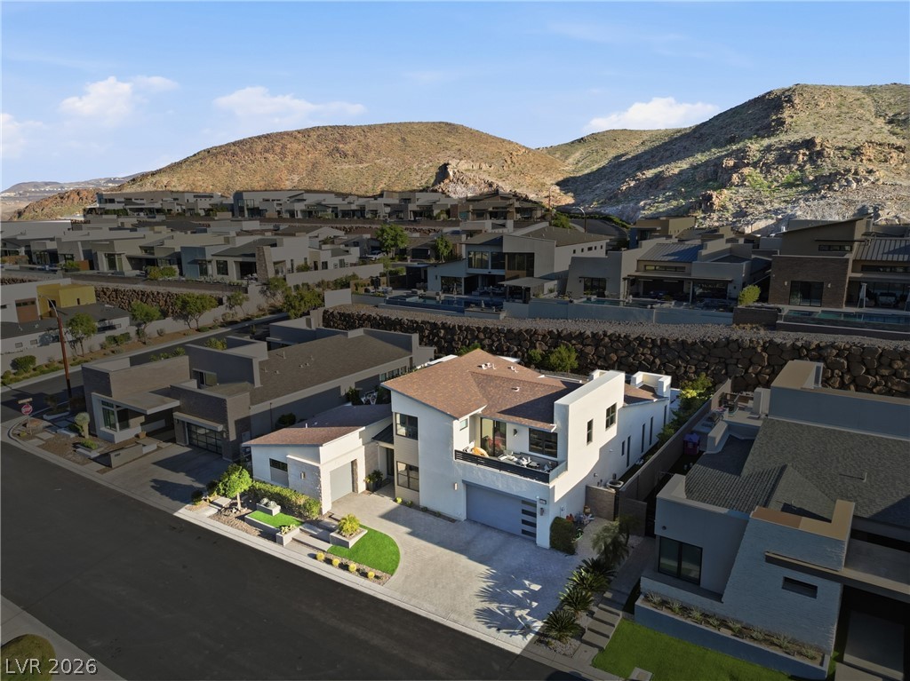 2211 Overlook Canyon Lane