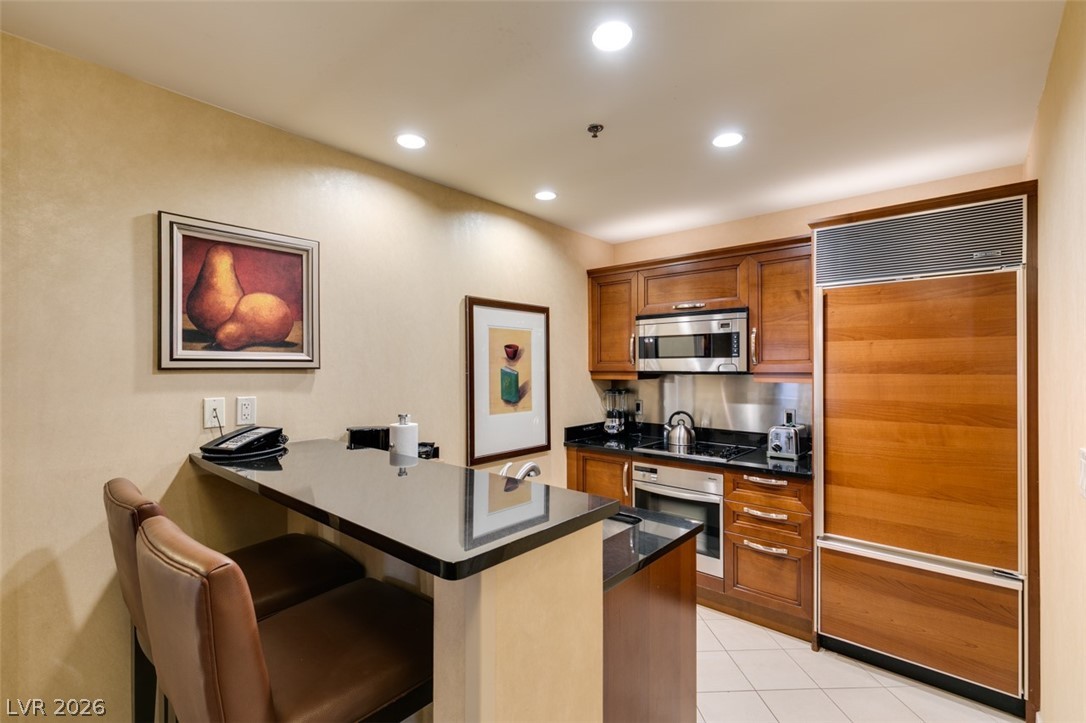 145 East HARMON Avenue 2102