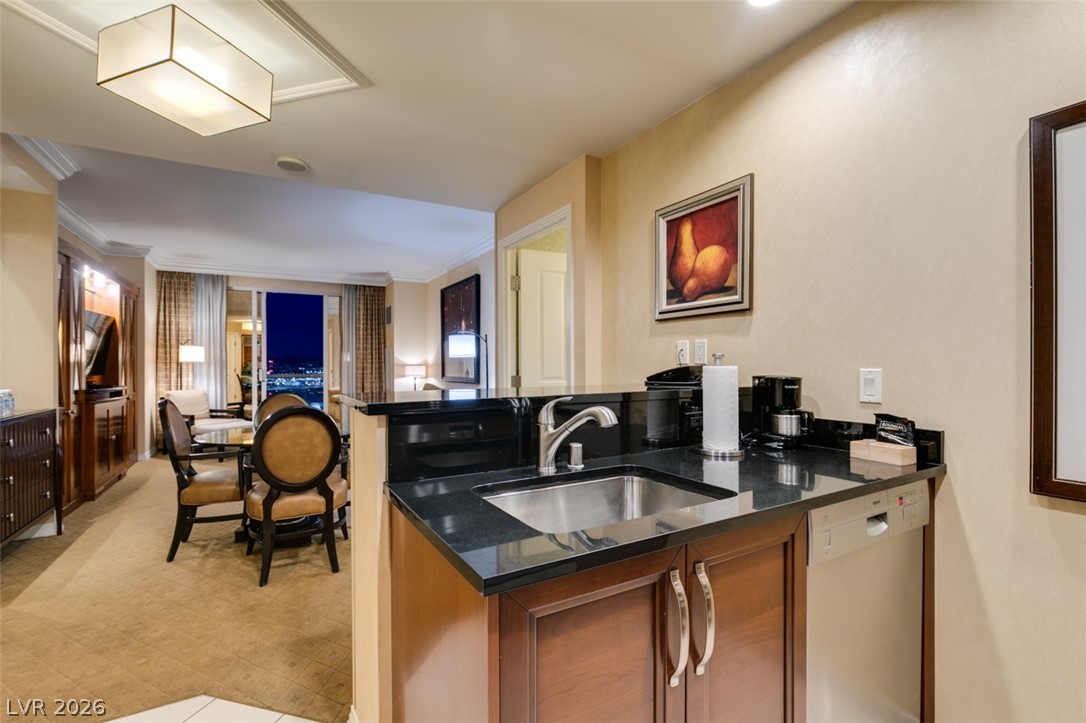 145 East HARMON Avenue 2102