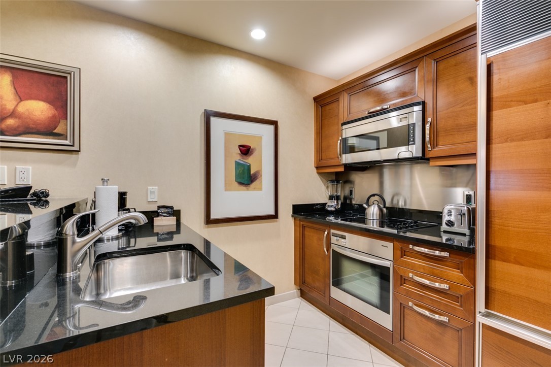 145 East HARMON Avenue 2102