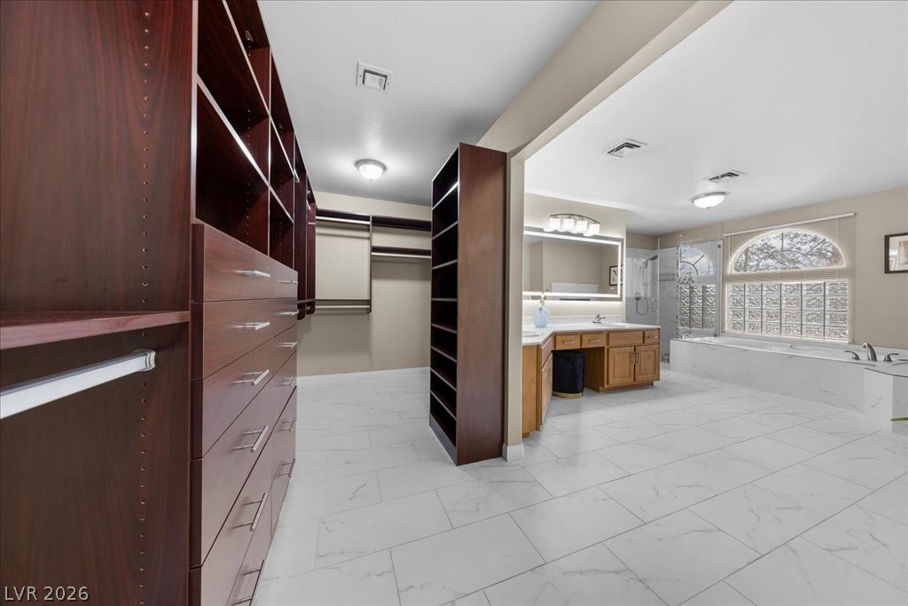 2816 Via Florentine Street