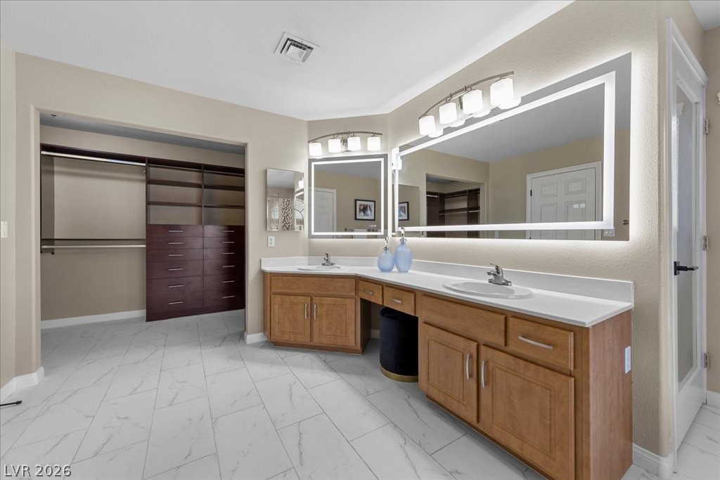 2816 Via Florentine Street