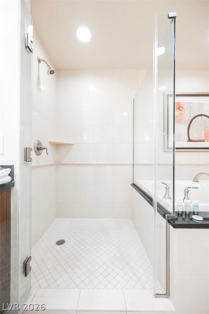 145 East HARMON Avenue 411