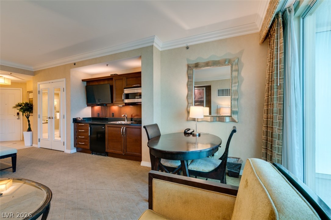 145 East HARMON Avenue 2417