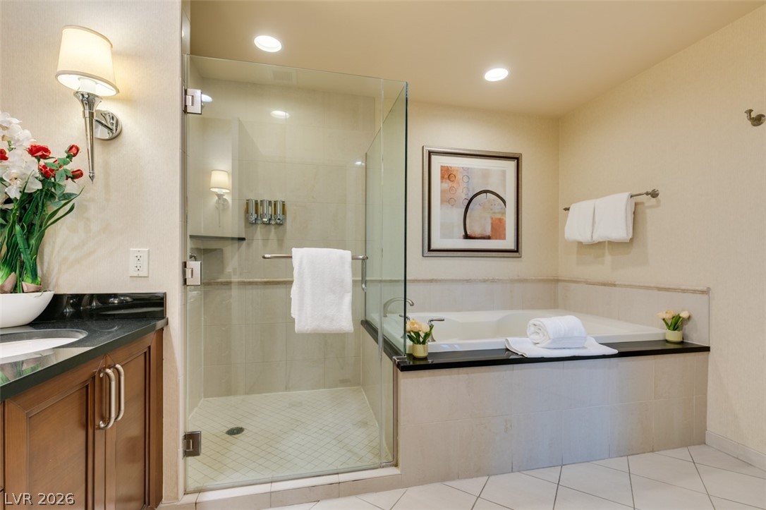 145 East HARMON Avenue 2417