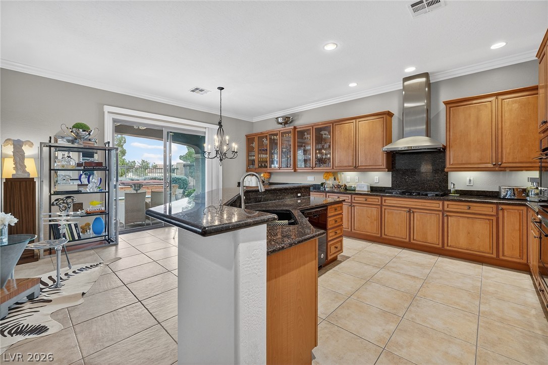 7424 Redbreast Court