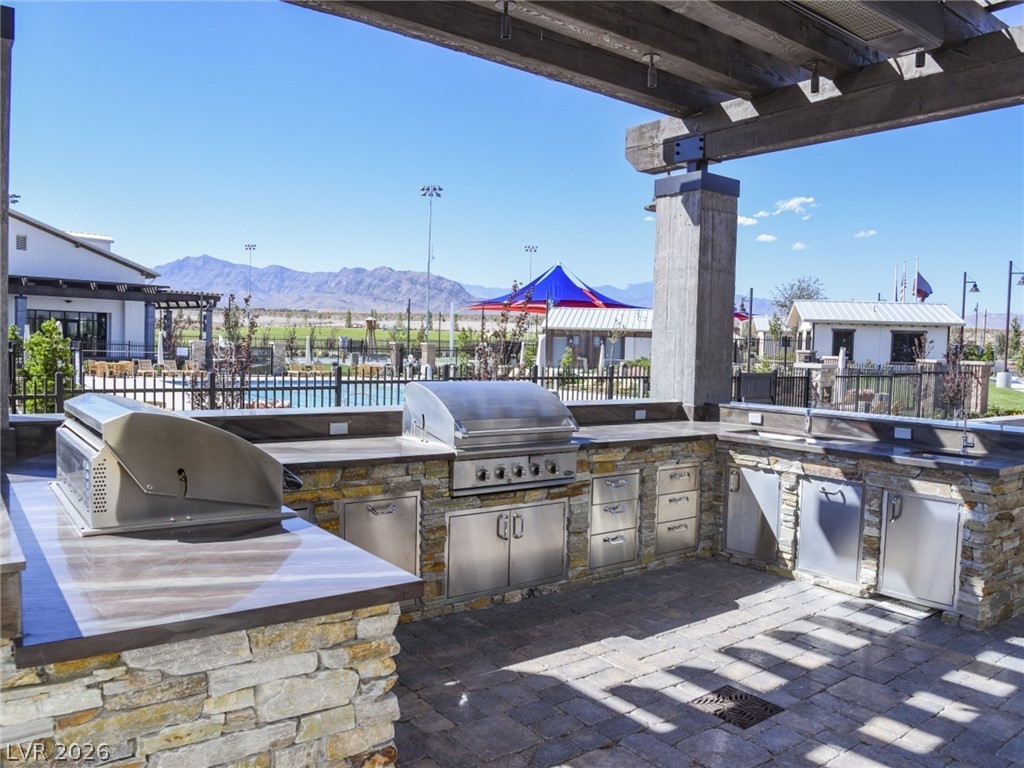 8114 Skye Glen Street