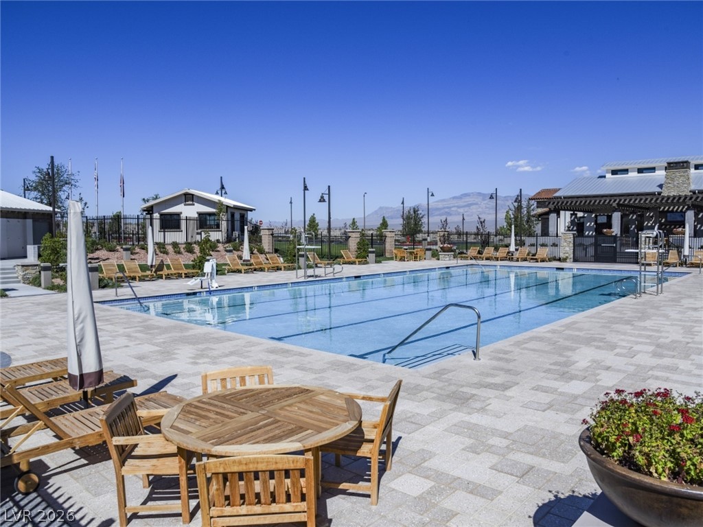 8114 Skye Glen Street