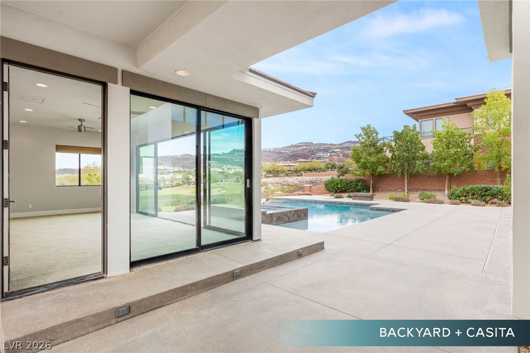 586 Lairmont Place