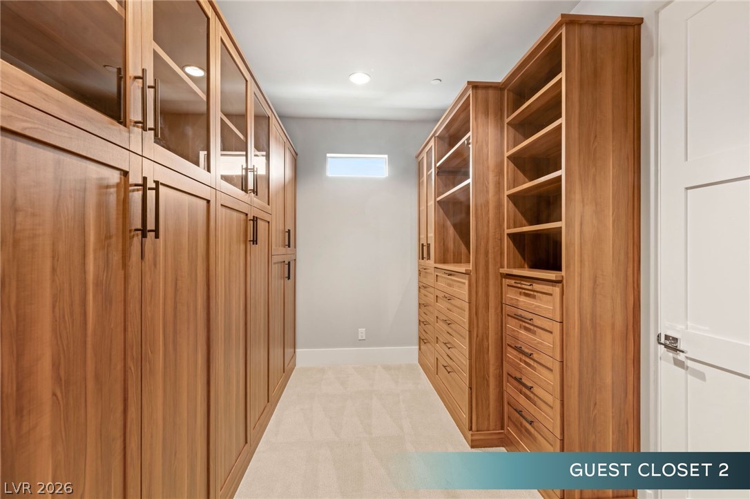 586 Lairmont Place
