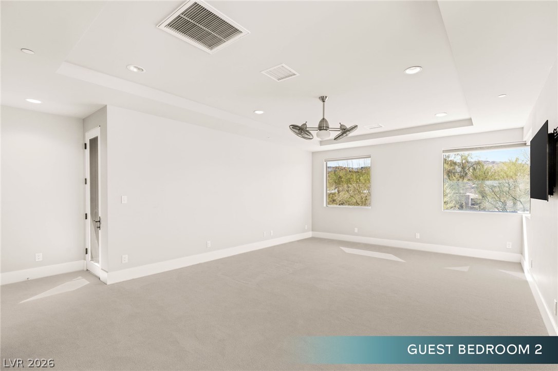 586 Lairmont Place