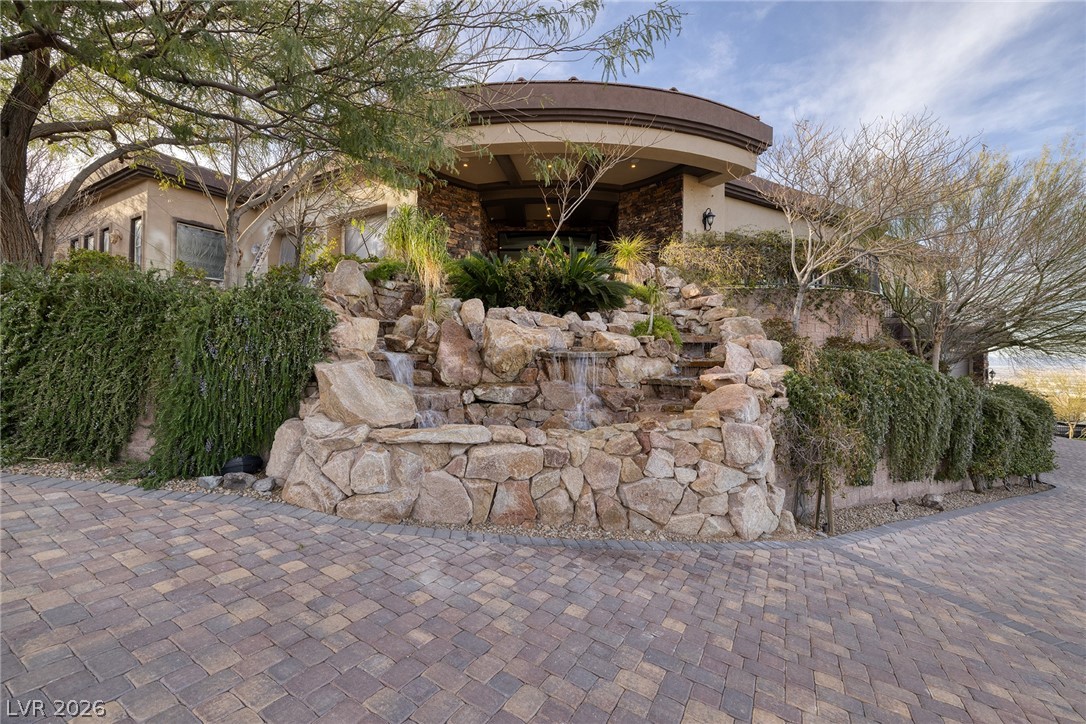 472 Saint Moritz Drive