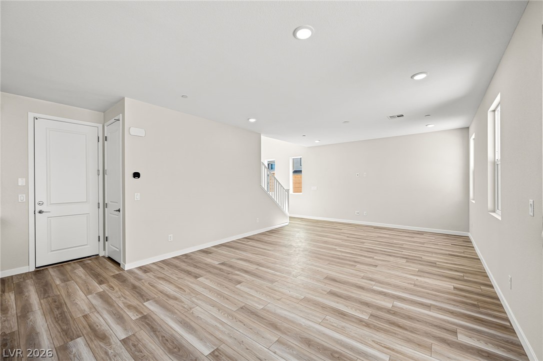 8657 Grabil Spruce Street