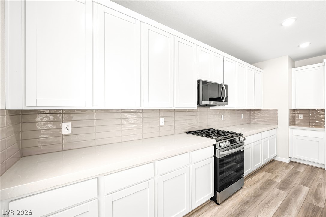 8657 Grabil Spruce Street