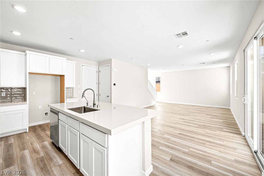 8657 Grabil Spruce Street