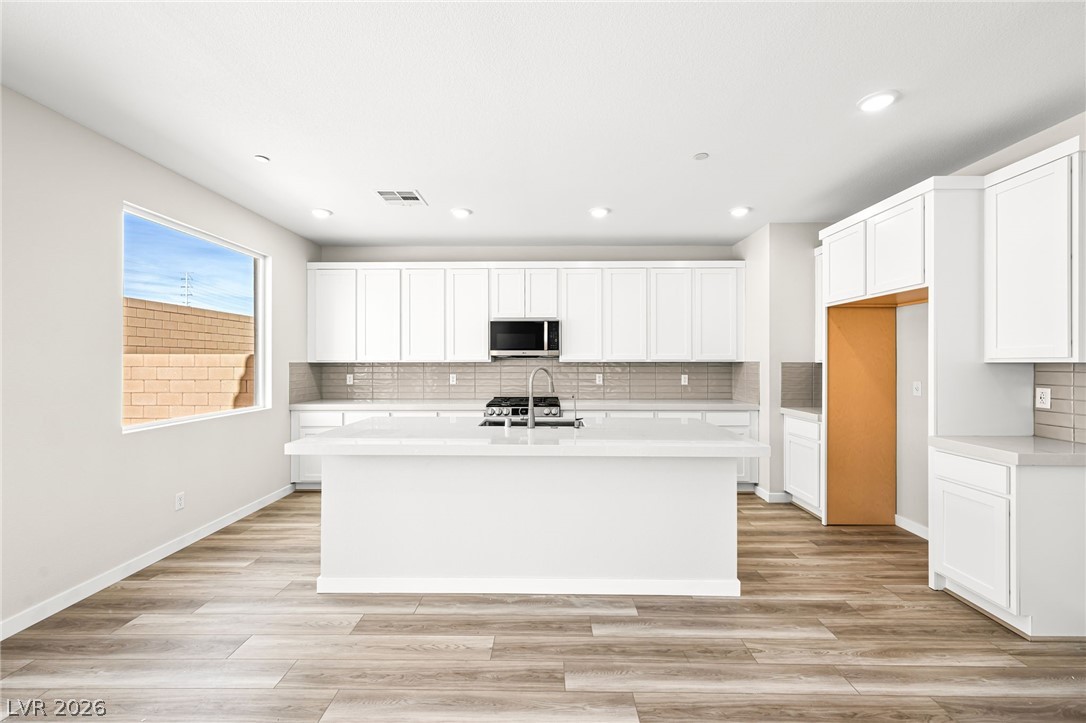 8657 Grabil Spruce Street