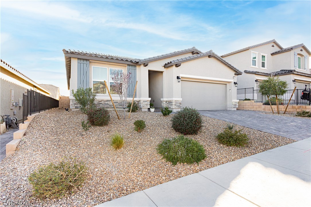 10957 Parsley Avenue